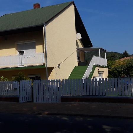 Ildi Apartman Gyenesdiás Exteriér fotografie